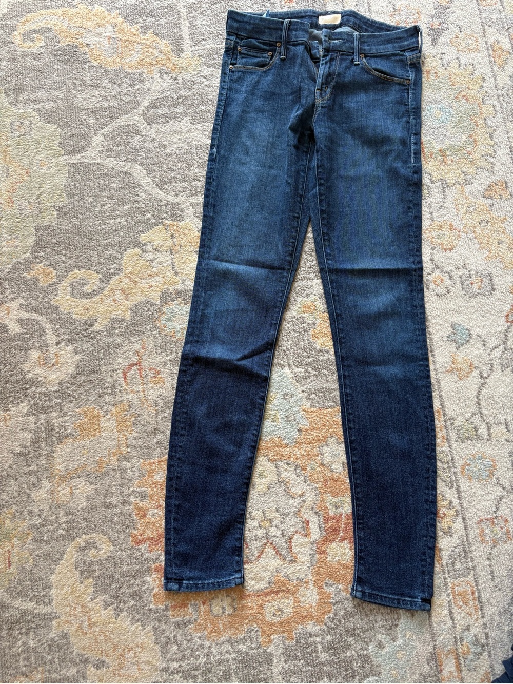 MOTHER The Looker Flower from the Storm (25 x 30) skinny jeans